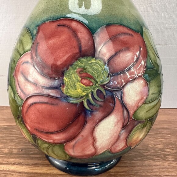 Vintage William Moorcroft Vase Clematis Made in England 9.75" Tall - Picture 6 of 12